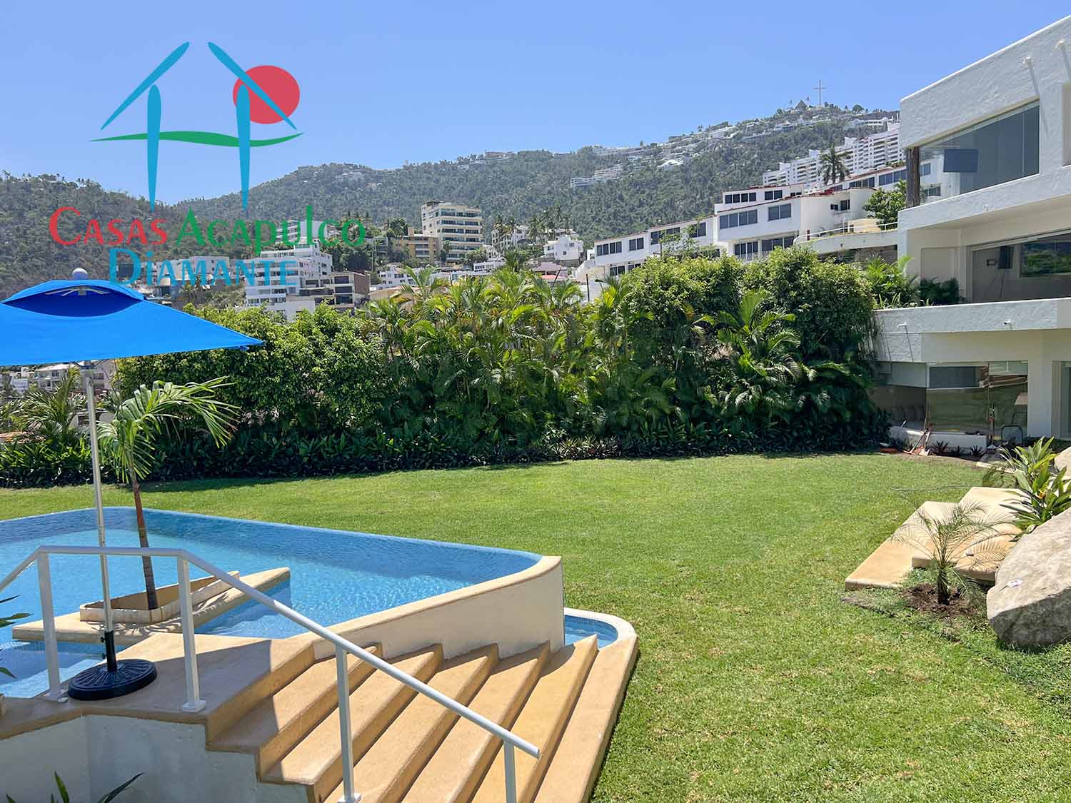 Villa Sahasrara - Alberca y jardín 14